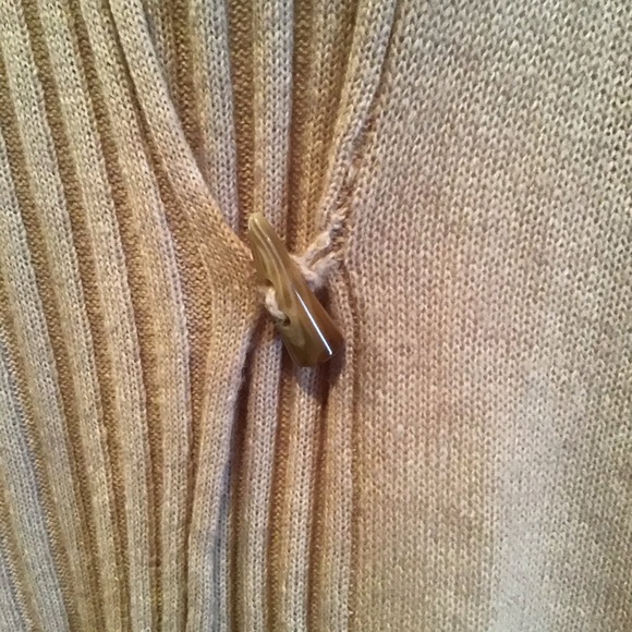 BB Dakota Long sweater wrap, small, EUC - Picture 4 of 8